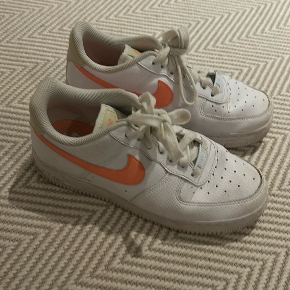 white and coral nike air forces